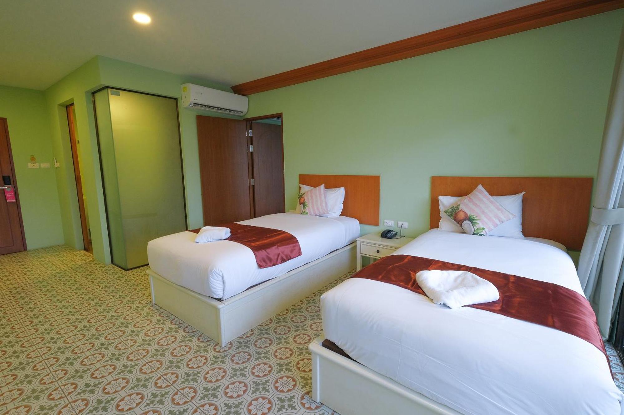 The Pineapple Hotel Krabi Luaran gambar