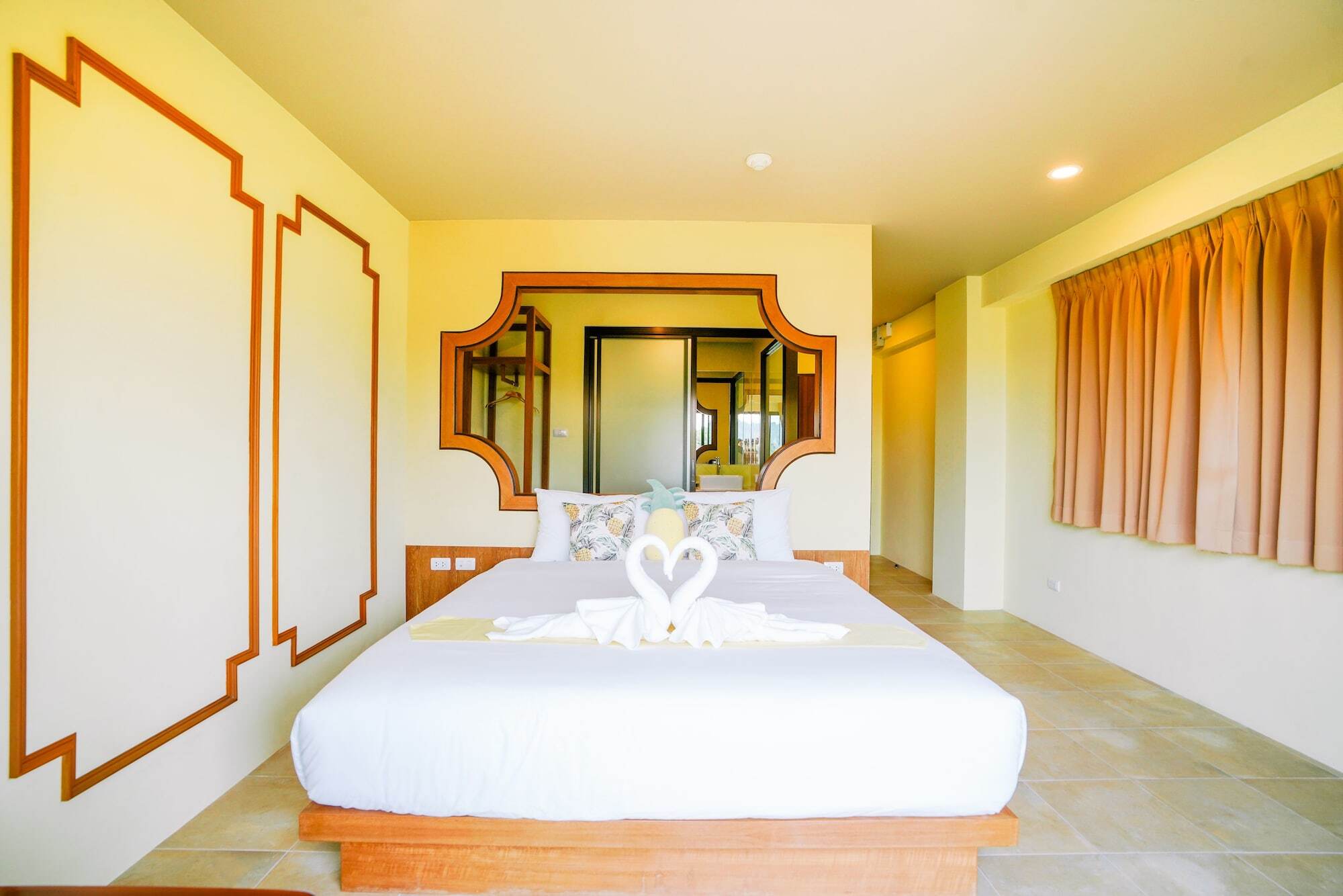 The Pineapple Hotel Krabi Luaran gambar